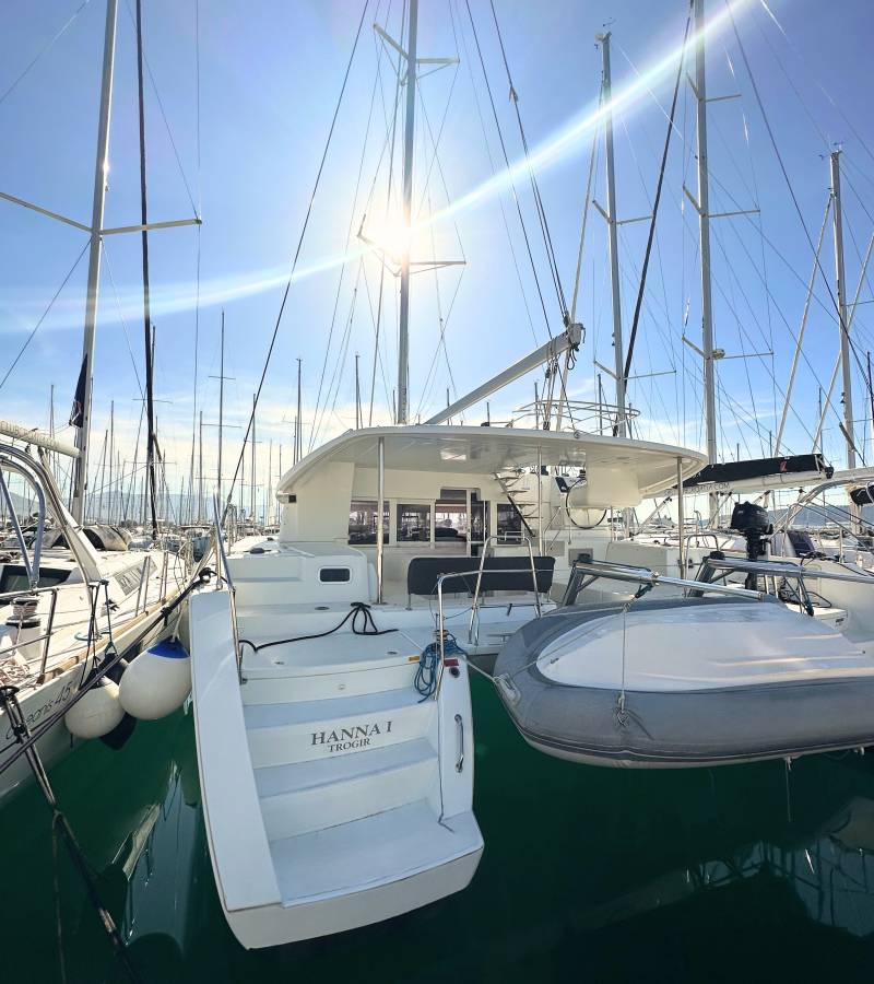 Lagoon 450 S, Hanna 1 | Yacht Charter Croatia