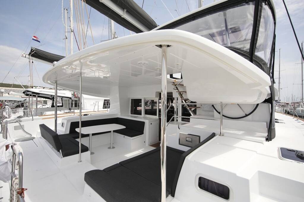 Lagoon 450 S, Hanna 1 | Yacht Charter Croatia