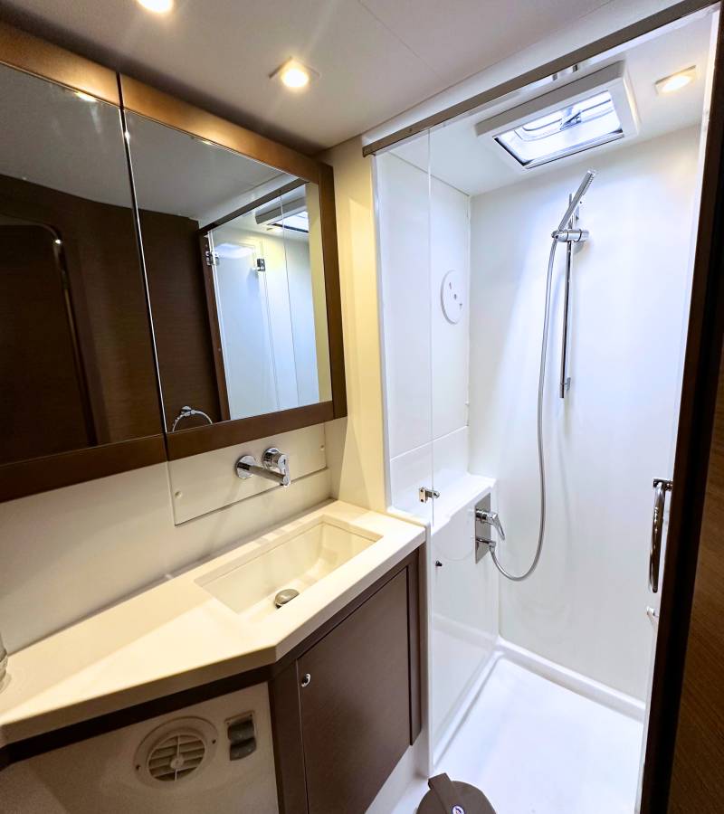 Lagoon 450 S, Hanna 1 | Yacht Charter Croatia