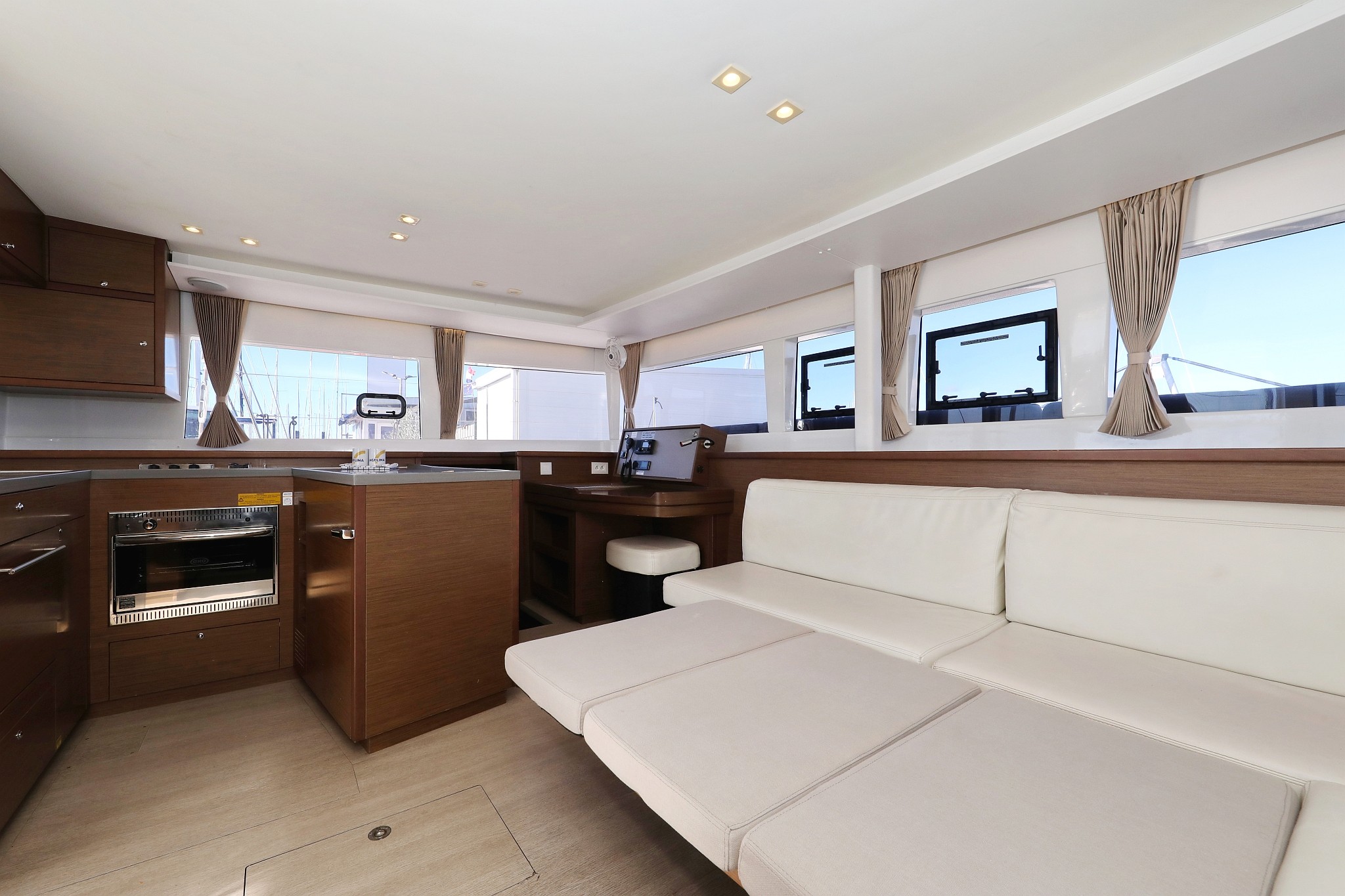 Lagoon 450 S, Adriatic Queen | Yacht Charter Croatia