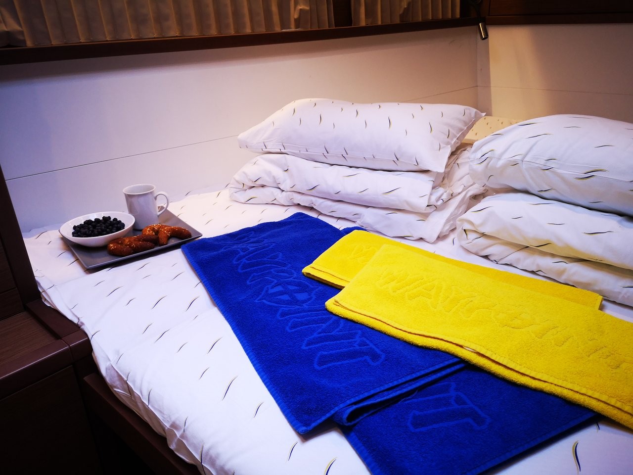 Lagoon 450, Calm Point | Yacht Charter Croatia