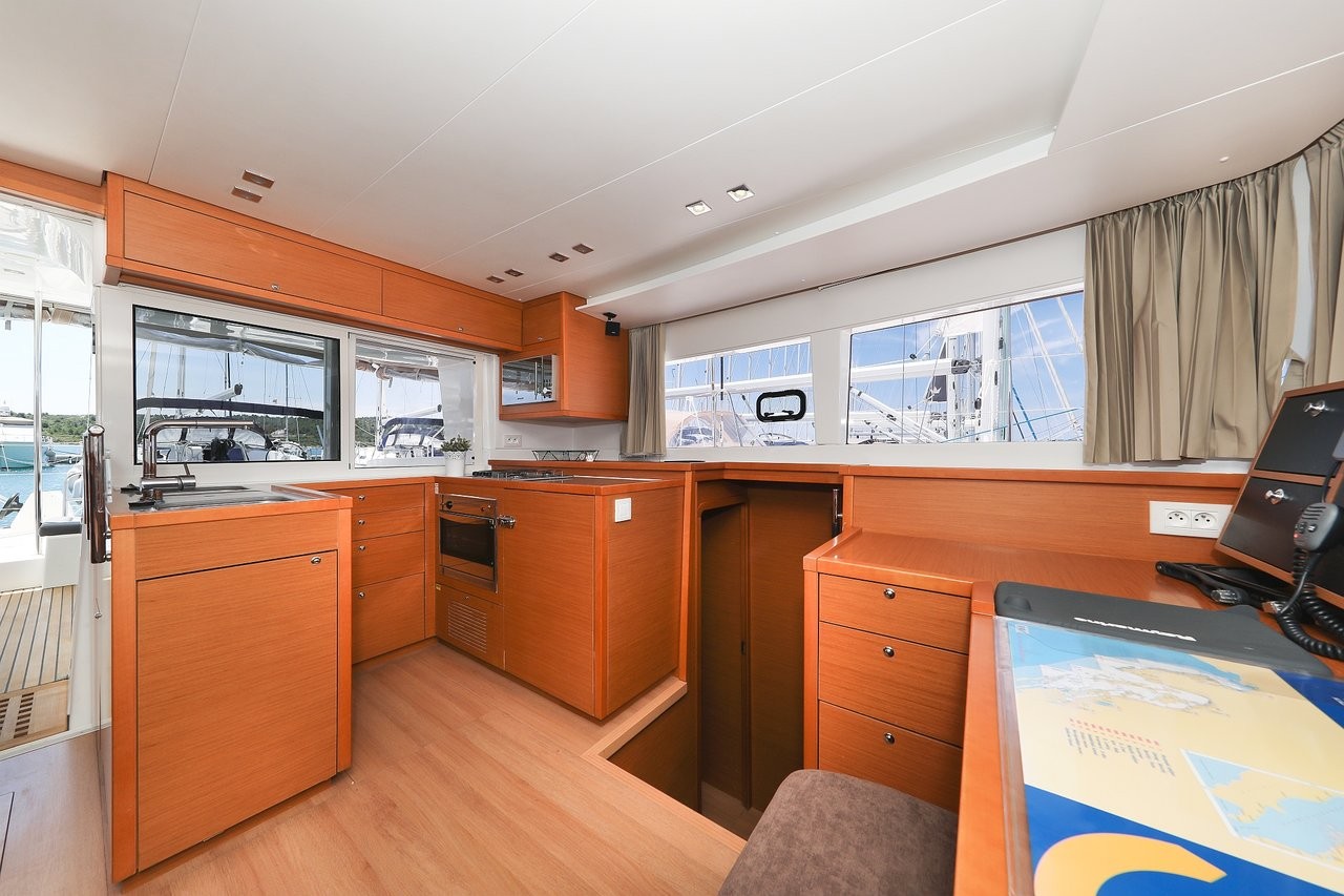 Lagoon 450, Fortuna | Yacht Charter Croatia