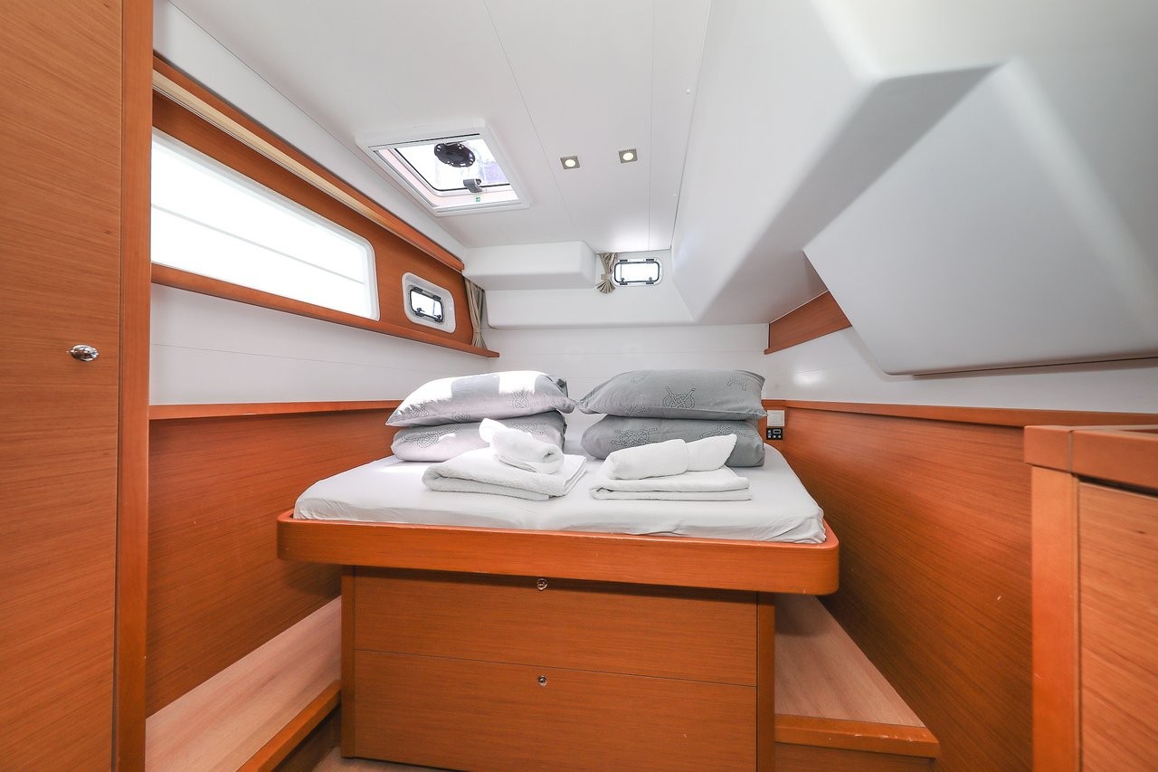 Lagoon 450, Fortuna | Yacht Charter Croatia