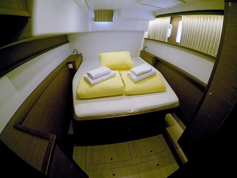 Lagoon 450, Zuzo II | Yacht Charter Croatia