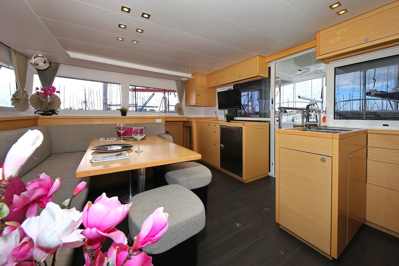 Lagoon 450, Ladies and Gentlemen | Yacht Charter Croatia