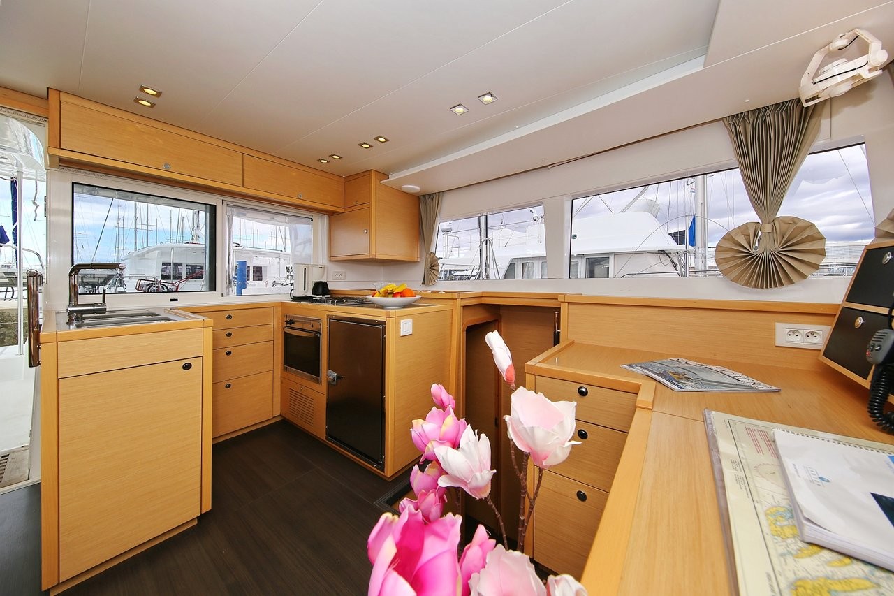 Lagoon 450, Ladies and Gentlemen | Yacht Charter Croatia