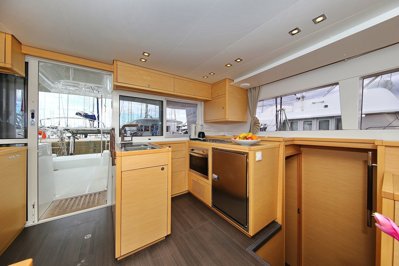 Lagoon 450, Ladies and Gentlemen | Yacht Charter Croatia