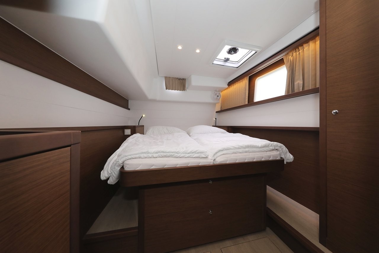 Lagoon 450, Oasis | Yacht Charter Croatia