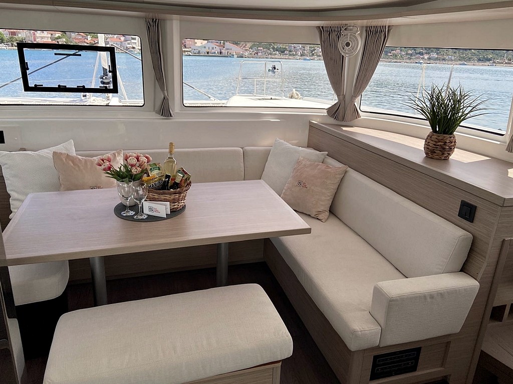 Lagoon 46 OW, Chill Out | Yacht Charter Croatia