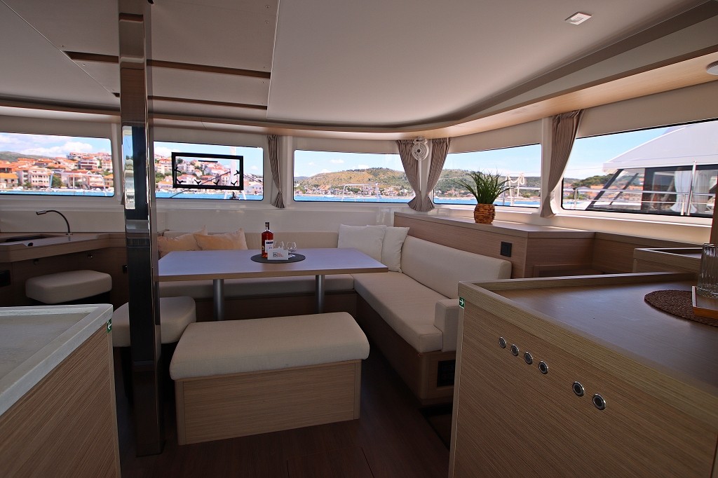 Lagoon 46 OW, Chill Out | Yacht Charter Croatia