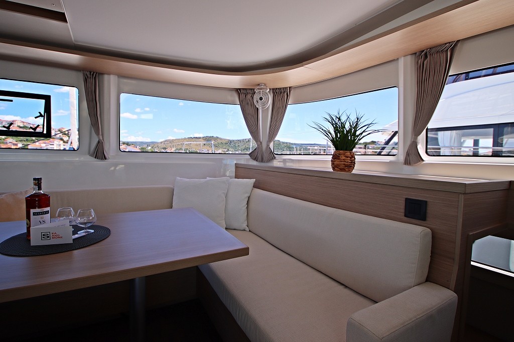 Lagoon 46 OW, Chill Out | Yacht Charter Croatia