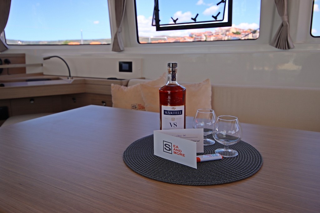 Lagoon 46 OW, Chill Out | Yacht Charter Croatia