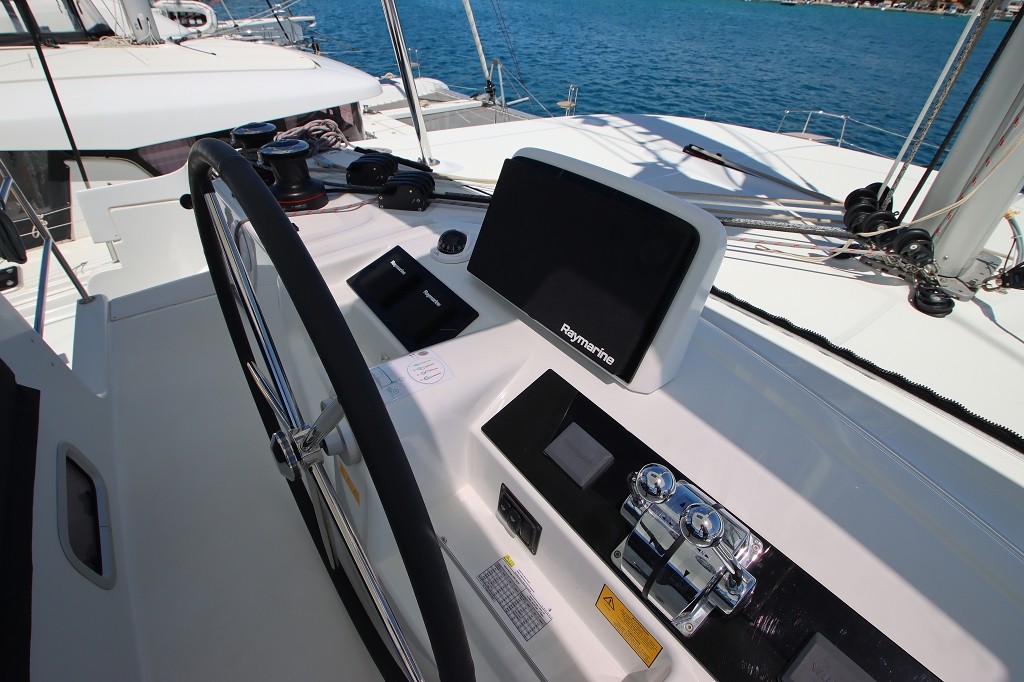 Lagoon 46 OW, Chill Out | Yacht Charter Croatia