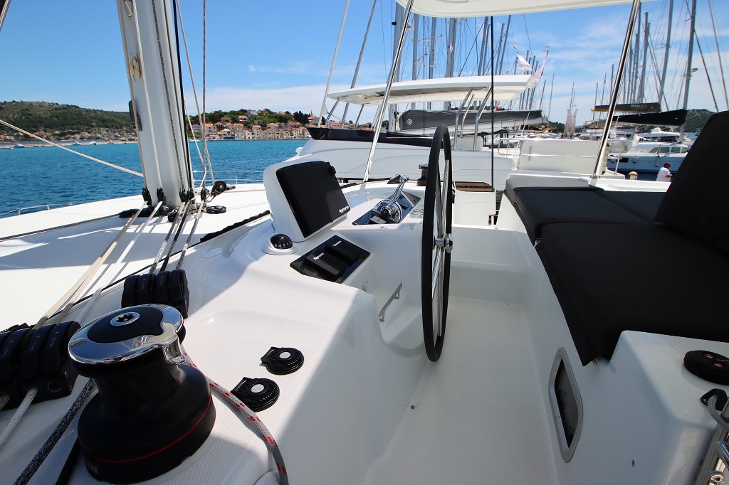 Lagoon 46 OW, Chill Out | Yacht Charter Croatia