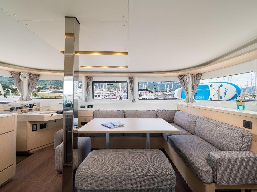 Lagoon 46 OW, Uncharted | Yacht Charter Croatia