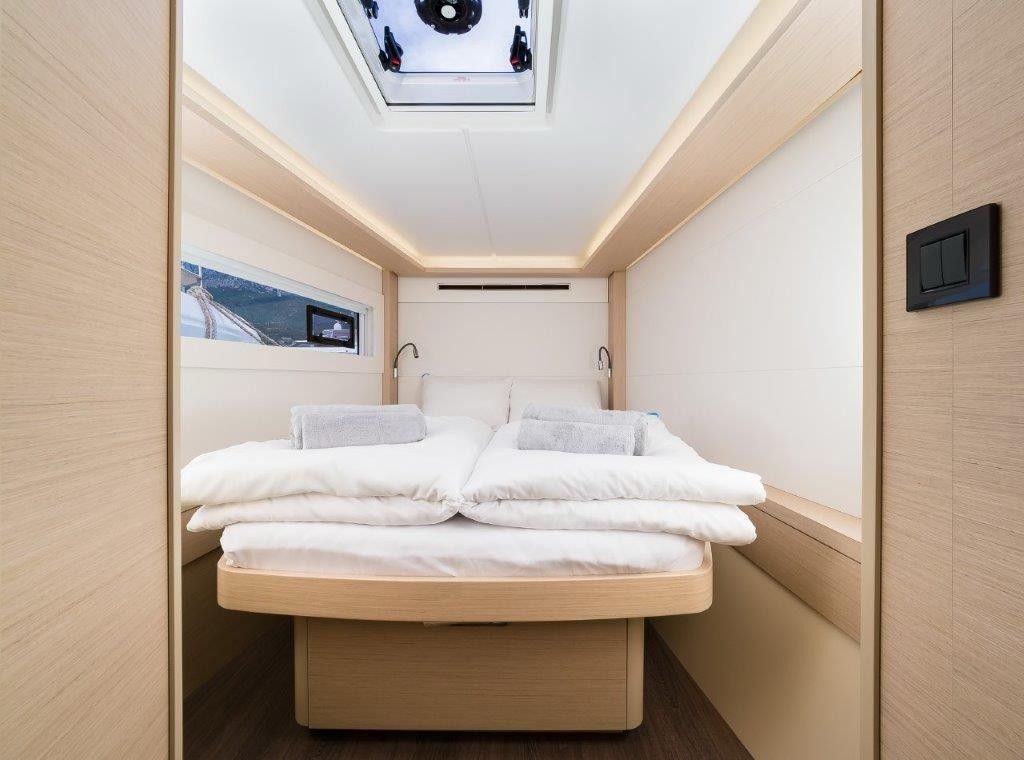 Lagoon 46 OW, Uncharted | Yacht Charter Croatia