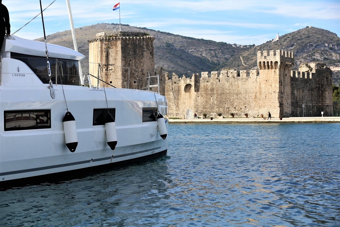 Lagoon 46, Lady Point | Yacht Charter Croatia