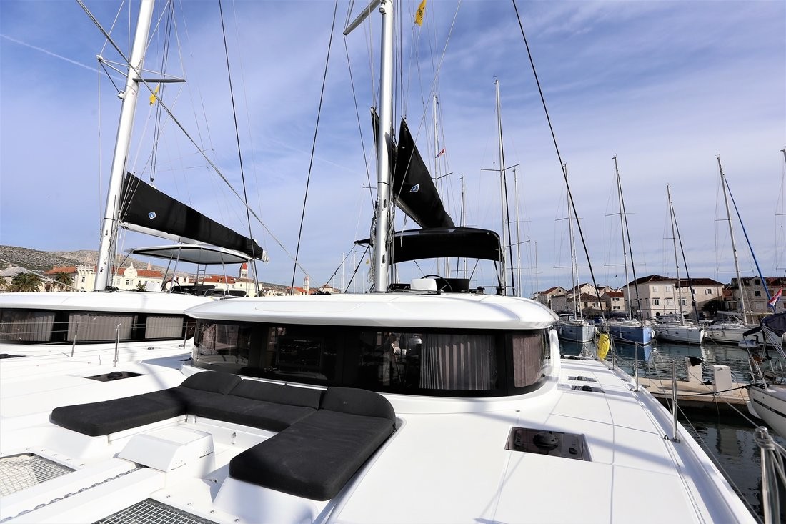 Lagoon 46, Lady Point | Yacht Charter Croatia