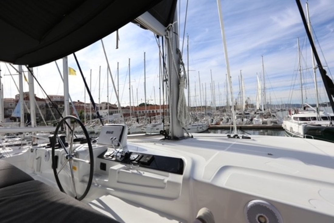 Lagoon 46, Lady Point | Yacht Charter Croatia