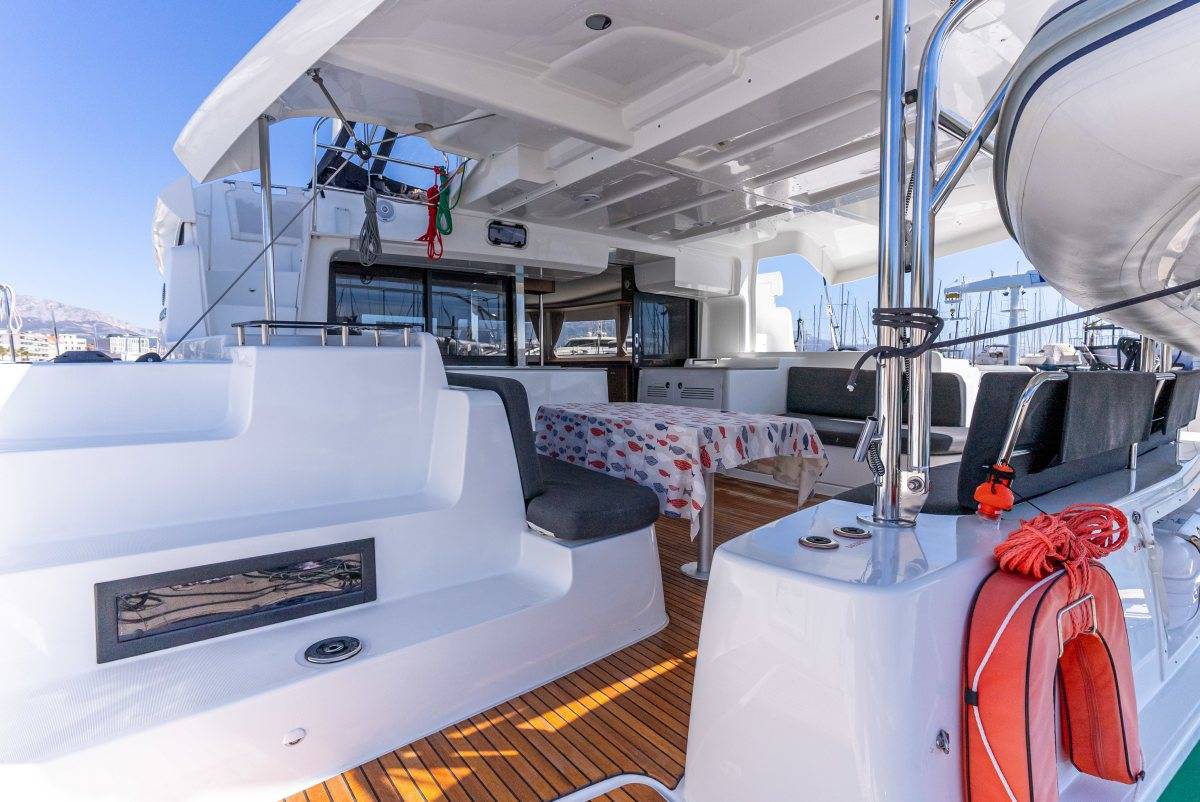 Lagoon 46, Velvet Breeze | Yacht Charter Croatia