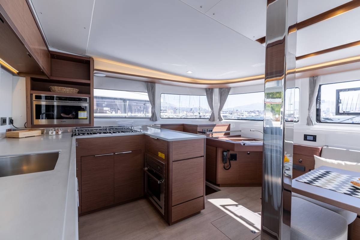 Lagoon 46, Velvet Breeze | Yacht Charter Croatia