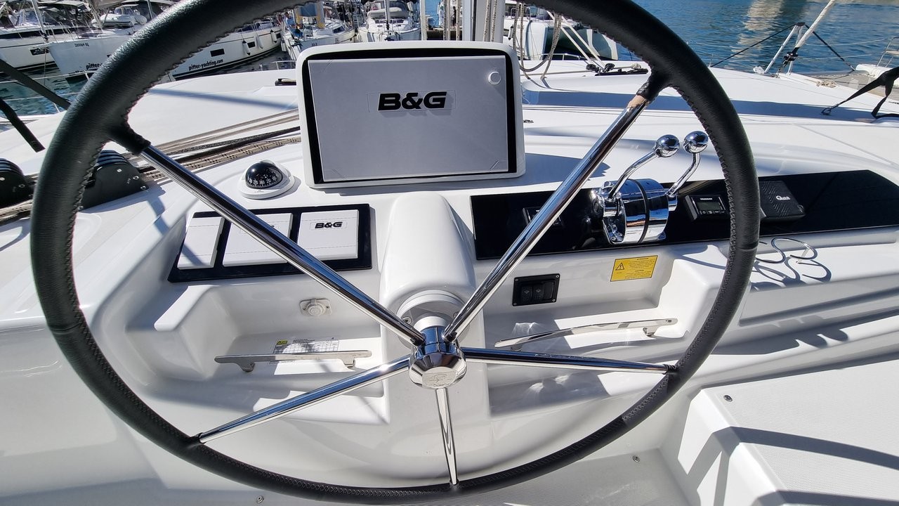 Lagoon 46, Magic Point | Yacht Charter Croatia