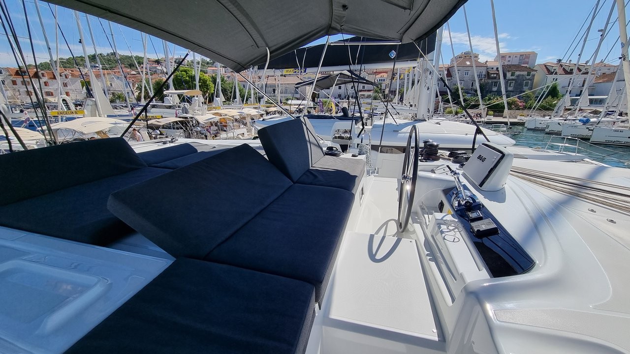 Lagoon 46, Magic Point | Yacht Charter Croatia
