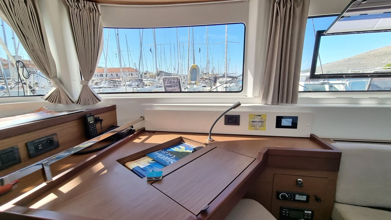 Lagoon 46, Magic Point | Yacht Charter Croatia