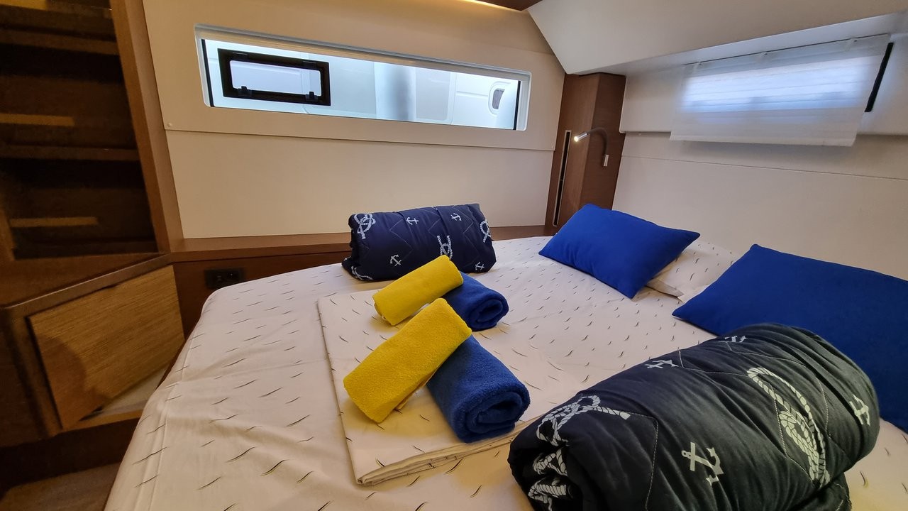 Lagoon 46, Magic Point | Yacht Charter Croatia