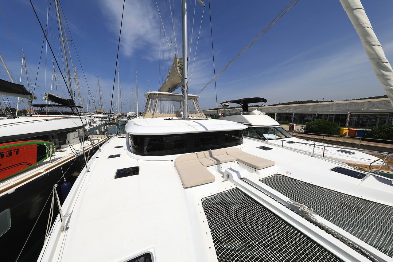 Lagoon 46, Panos | Yacht Charter Croatia