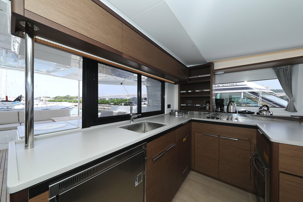 Lagoon 46, Panos | Yacht Charter Croatia