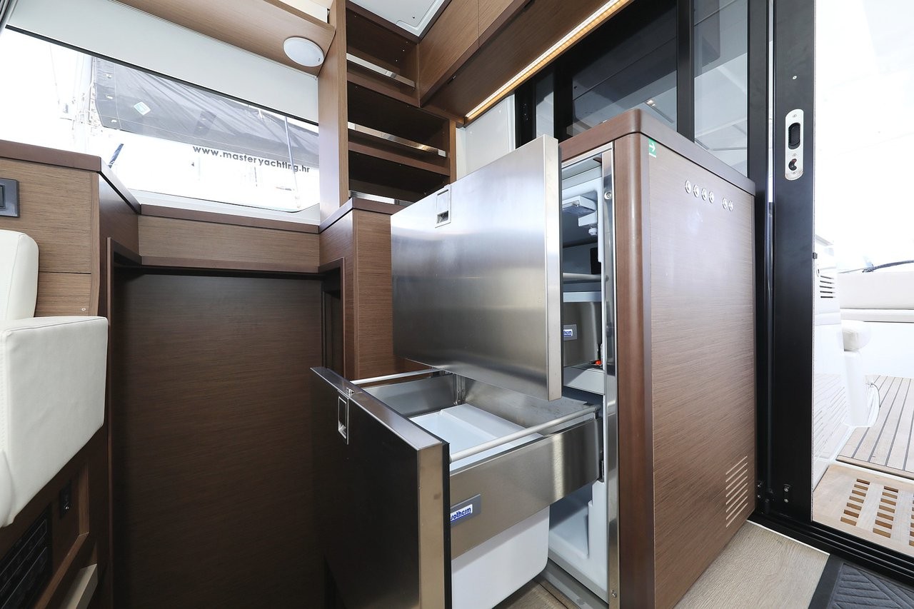 Lagoon 46, Panos | Yacht Charter Croatia