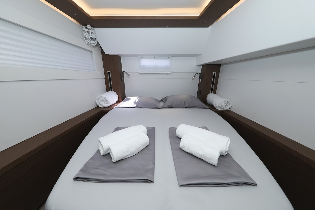 Lagoon 46, Panos | Yacht Charter Croatia