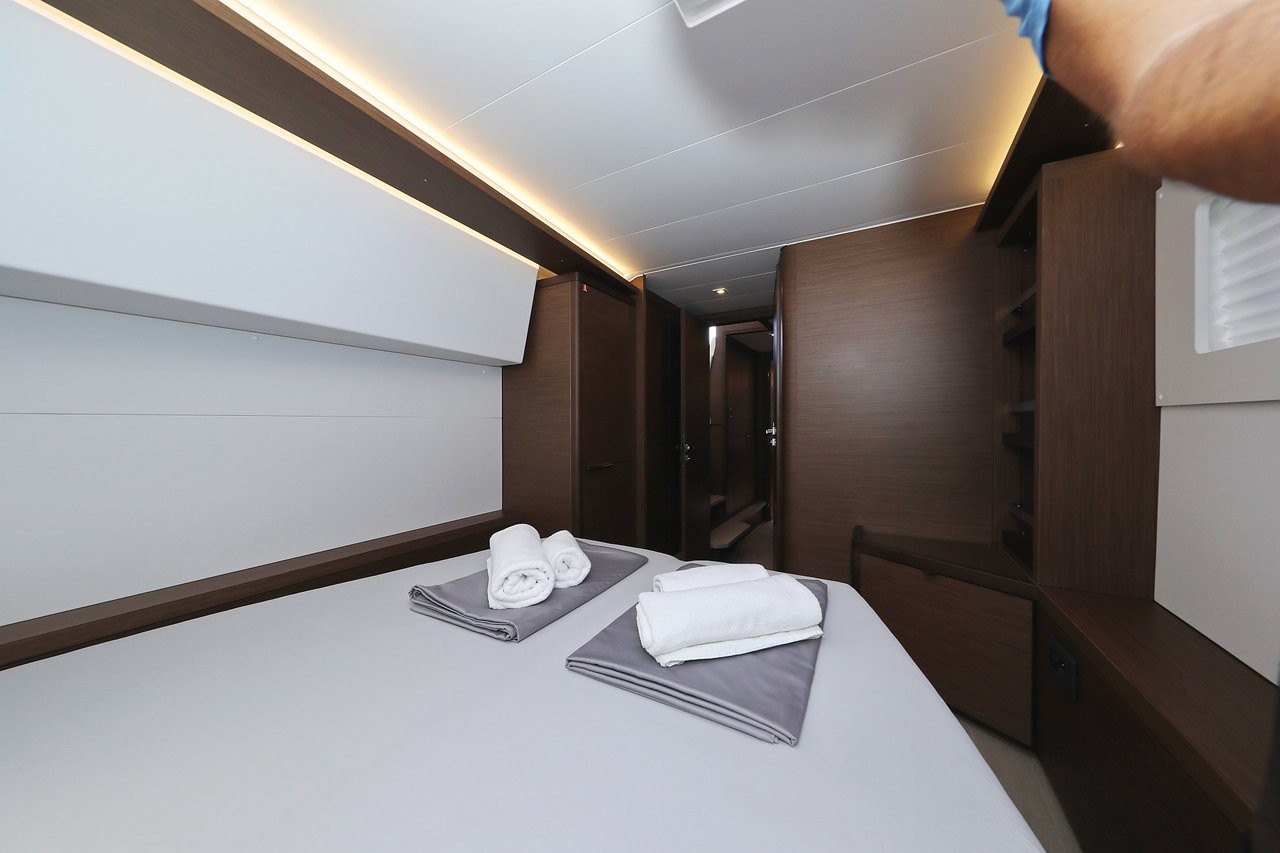 Lagoon 46, Panos | Yacht Charter Croatia