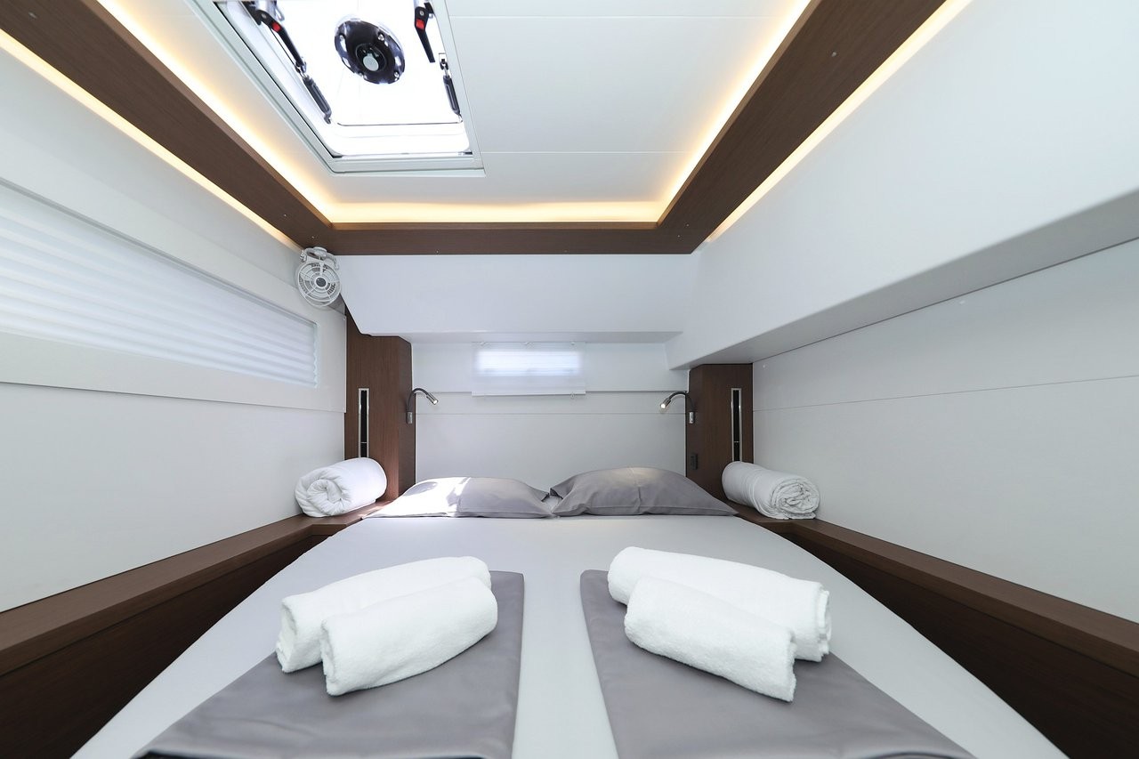 Lagoon 46, Panos | Yacht Charter Croatia