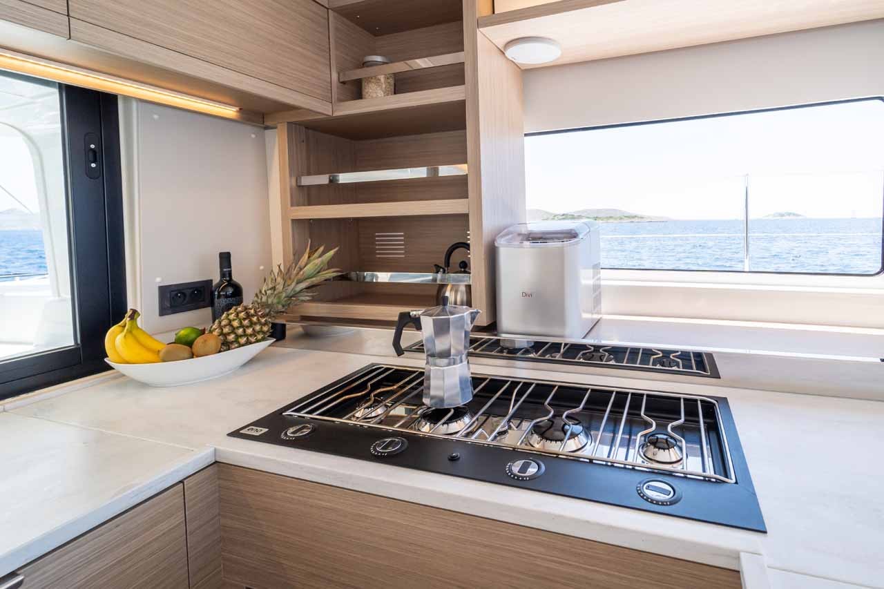 Lagoon 46, Mare Luna | Noleggio di Yacht Croazia