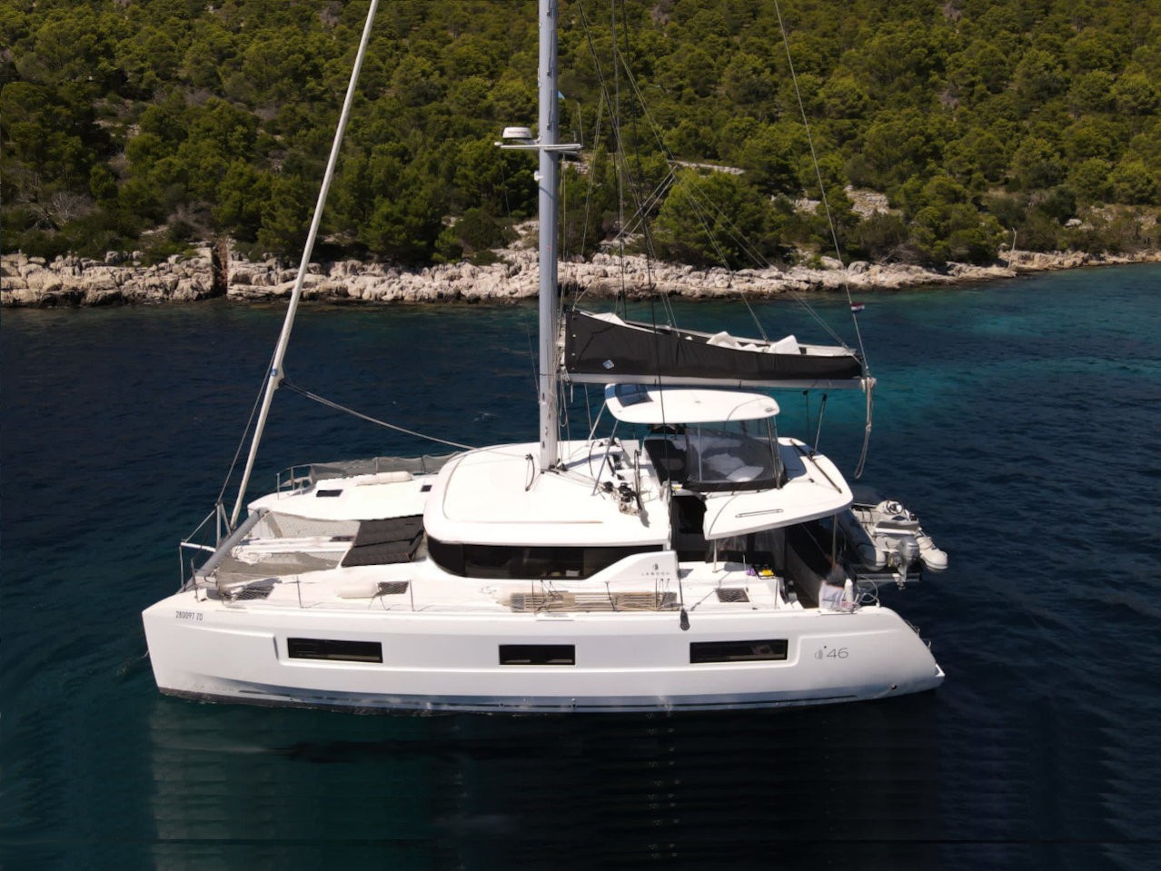 Lagoon 46, Mira | Yacht Charter Croatia