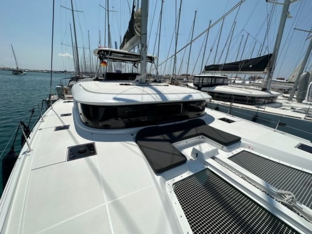Lagoon 46, Mira | Yacht Charter Croatia