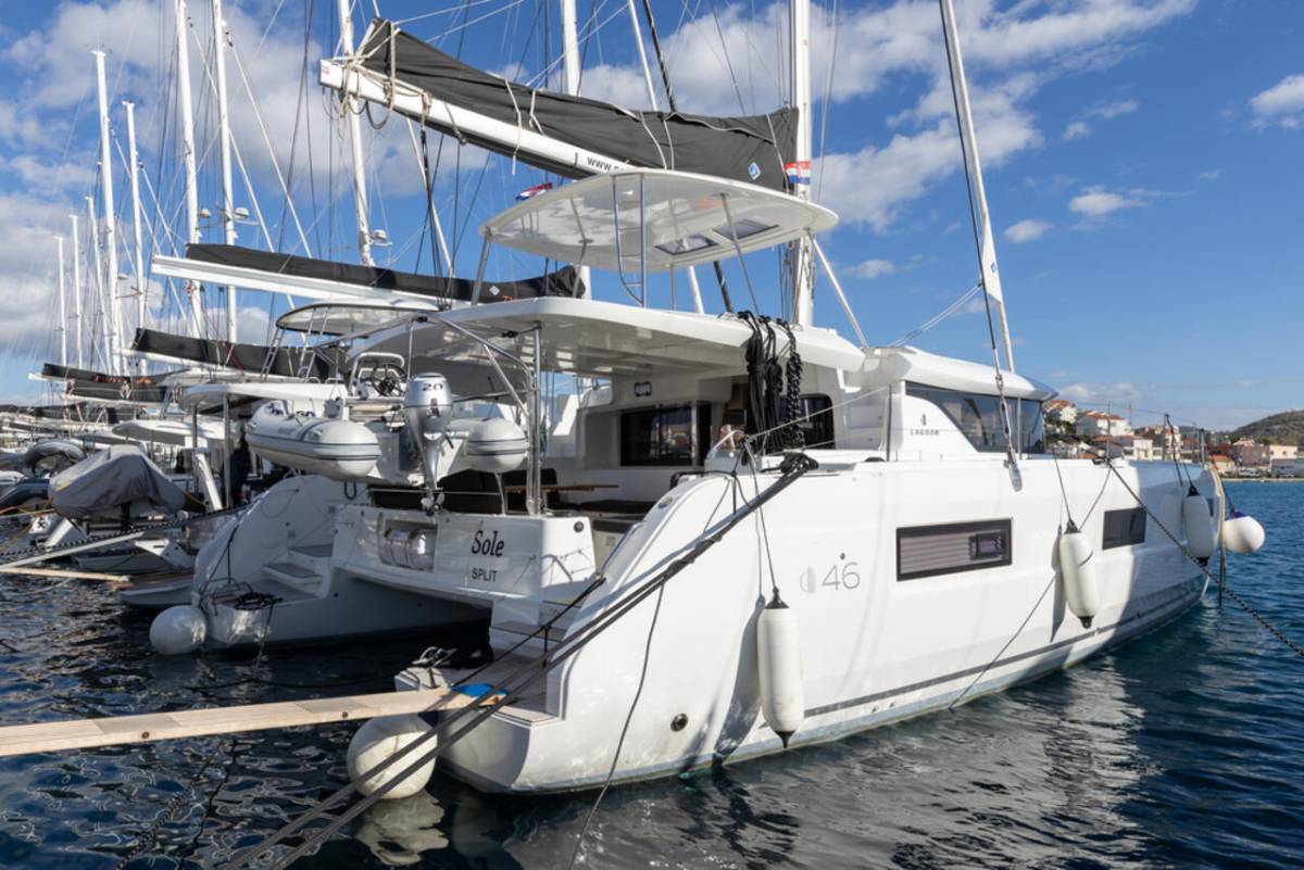 Lagoon 46, Cortes | Yacht Charter Croatia