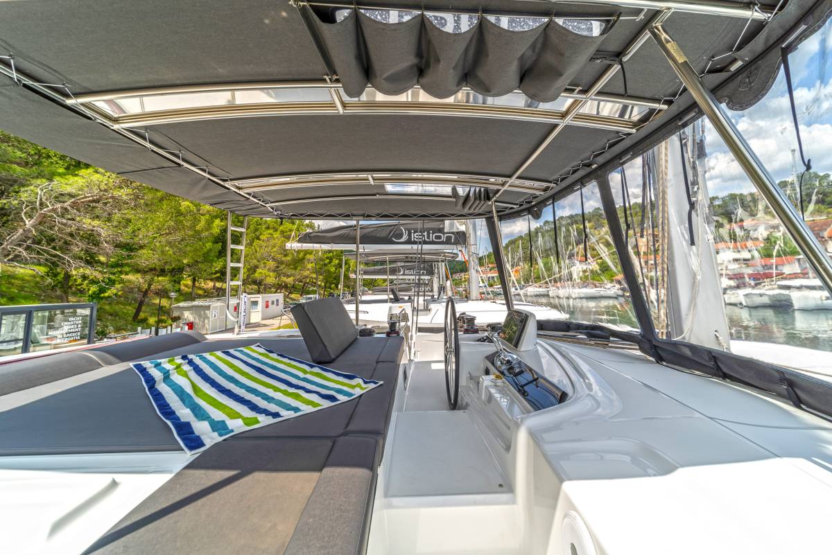 Lagoon 46, First Care | Yacht Charter Croatia
