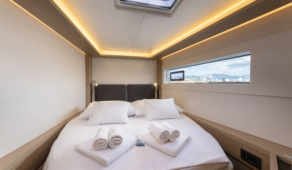 Lagoon 46, Skyfall | Yacht Charter Croatia