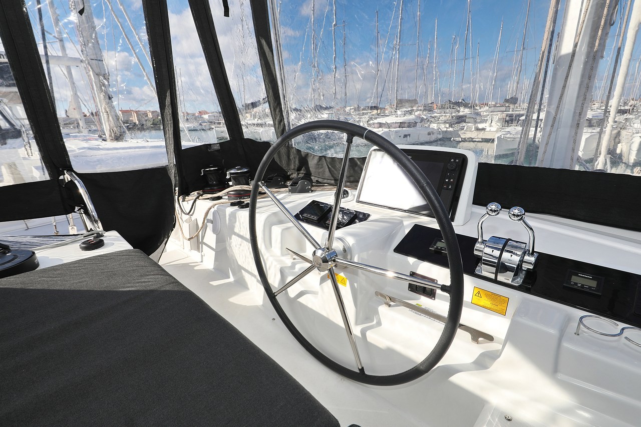 Lagoon 46, Hasta La Vista | Yachtcharter Kroatien