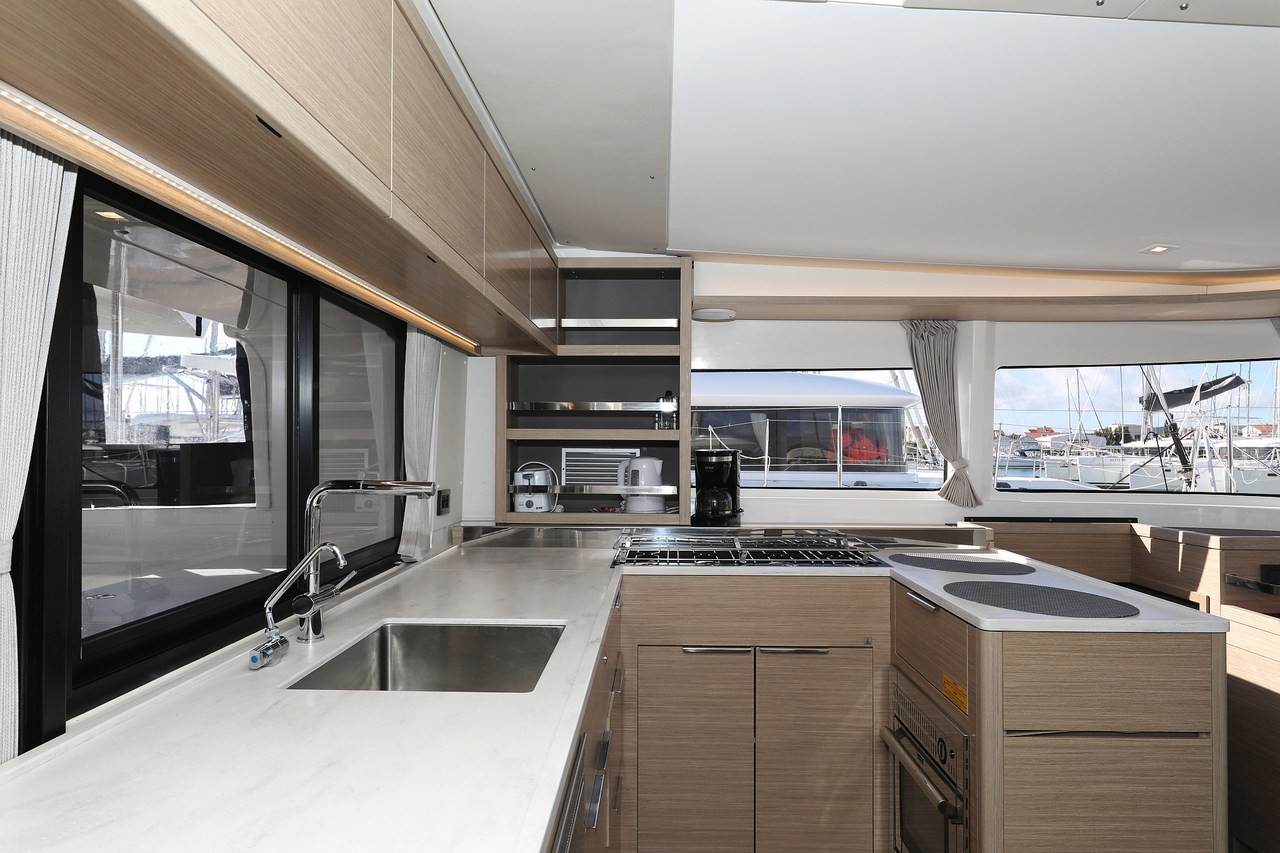 Lagoon 46, Hasta La Vista | Yachtcharter Kroatien