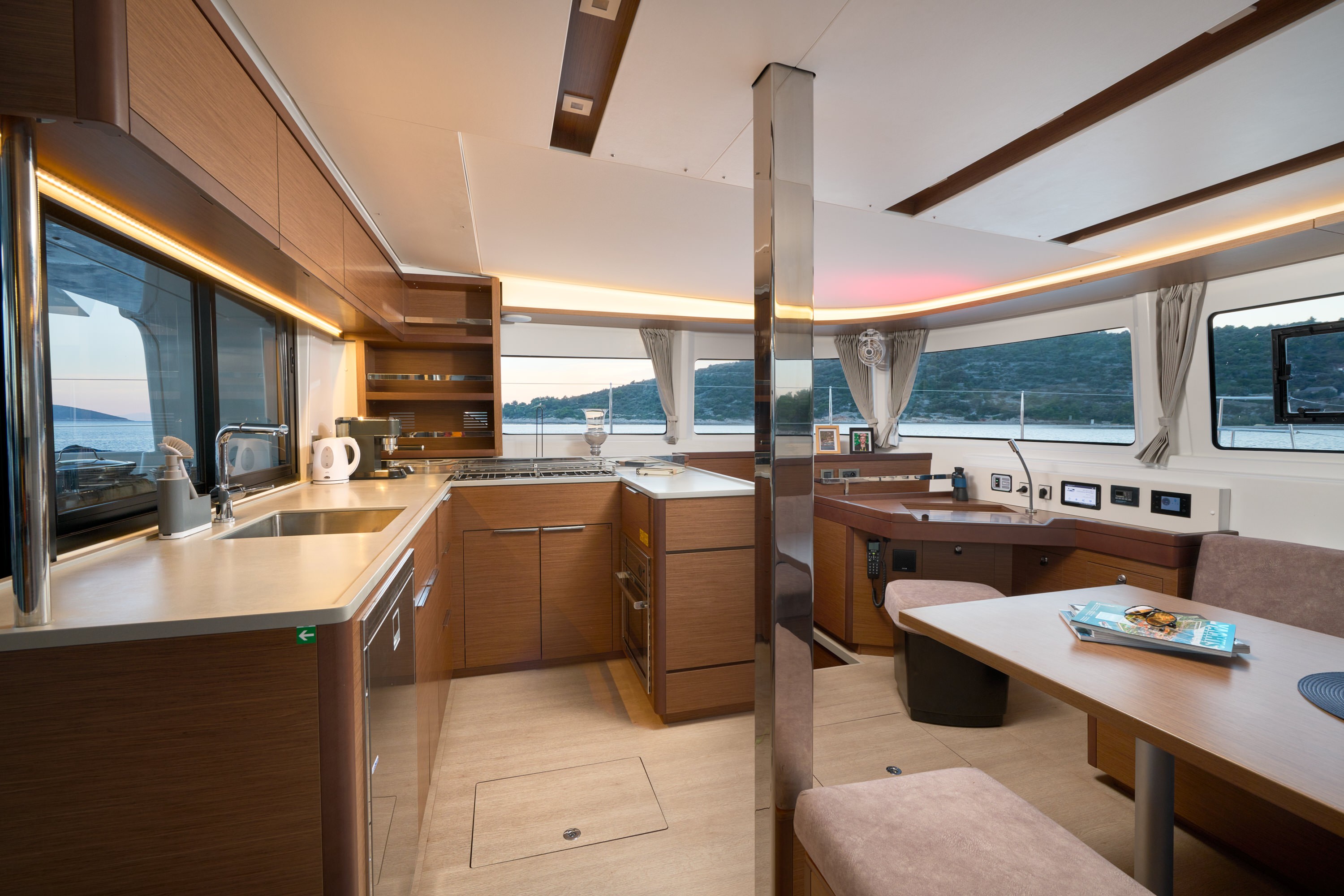 Lagoon 46, Luna | Yacht Charter Croatia