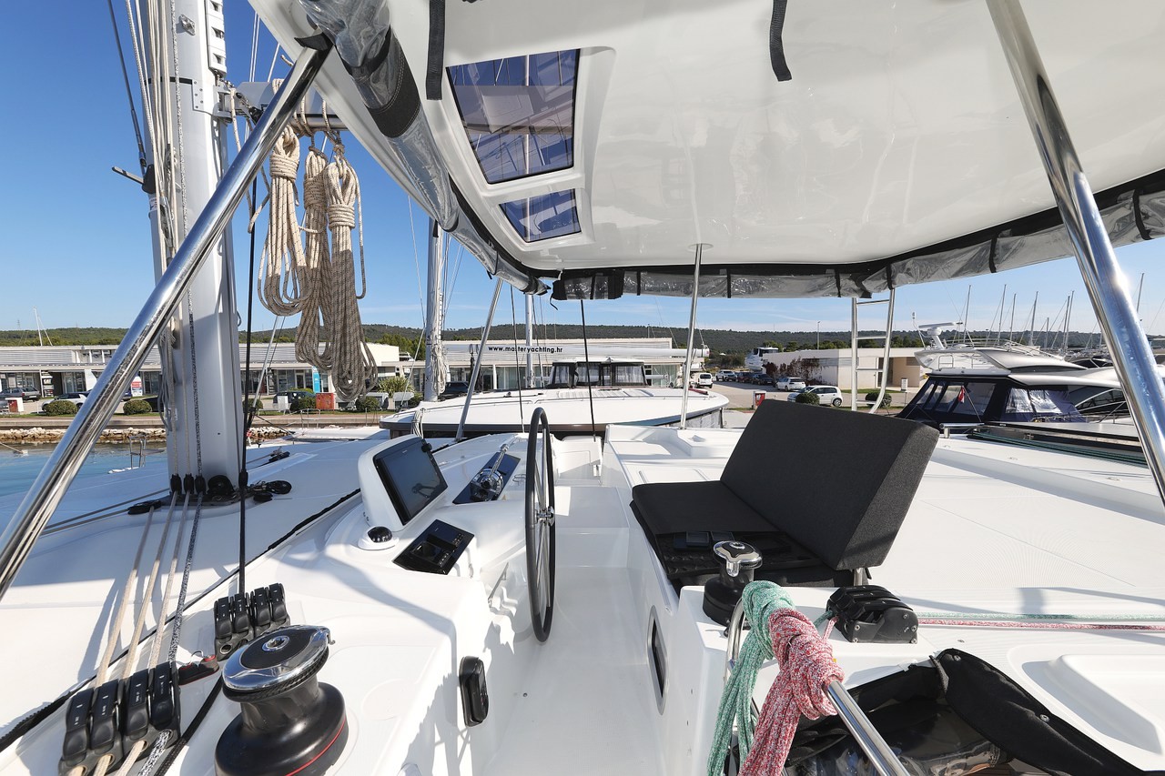 Lagoon 46, Ship Happens | Yacht Charter Croatia