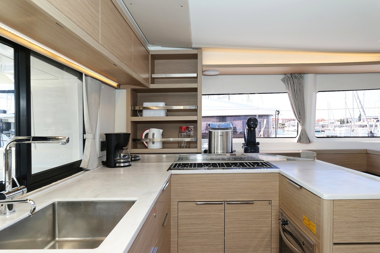 Lagoon 46, Ship Happens | Yacht Charter Croatia