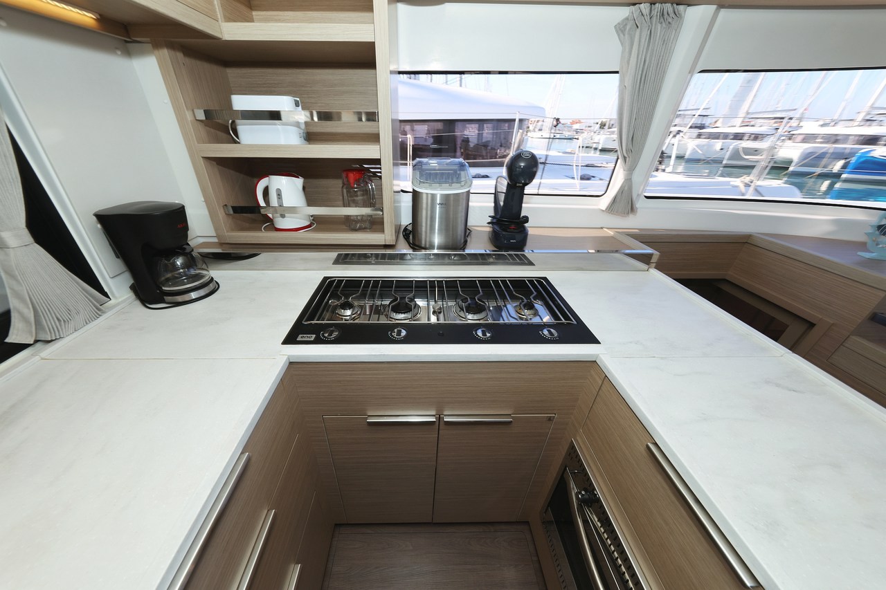 Lagoon 46, Ship Happens | Yacht Charter Croatia