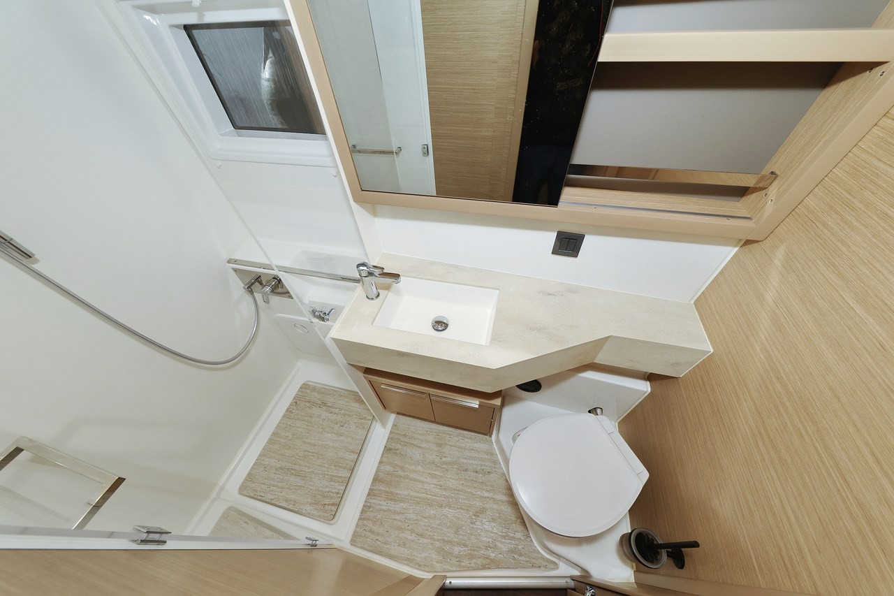 Lagoon 46, Ship Happens | Yacht Charter Croatia