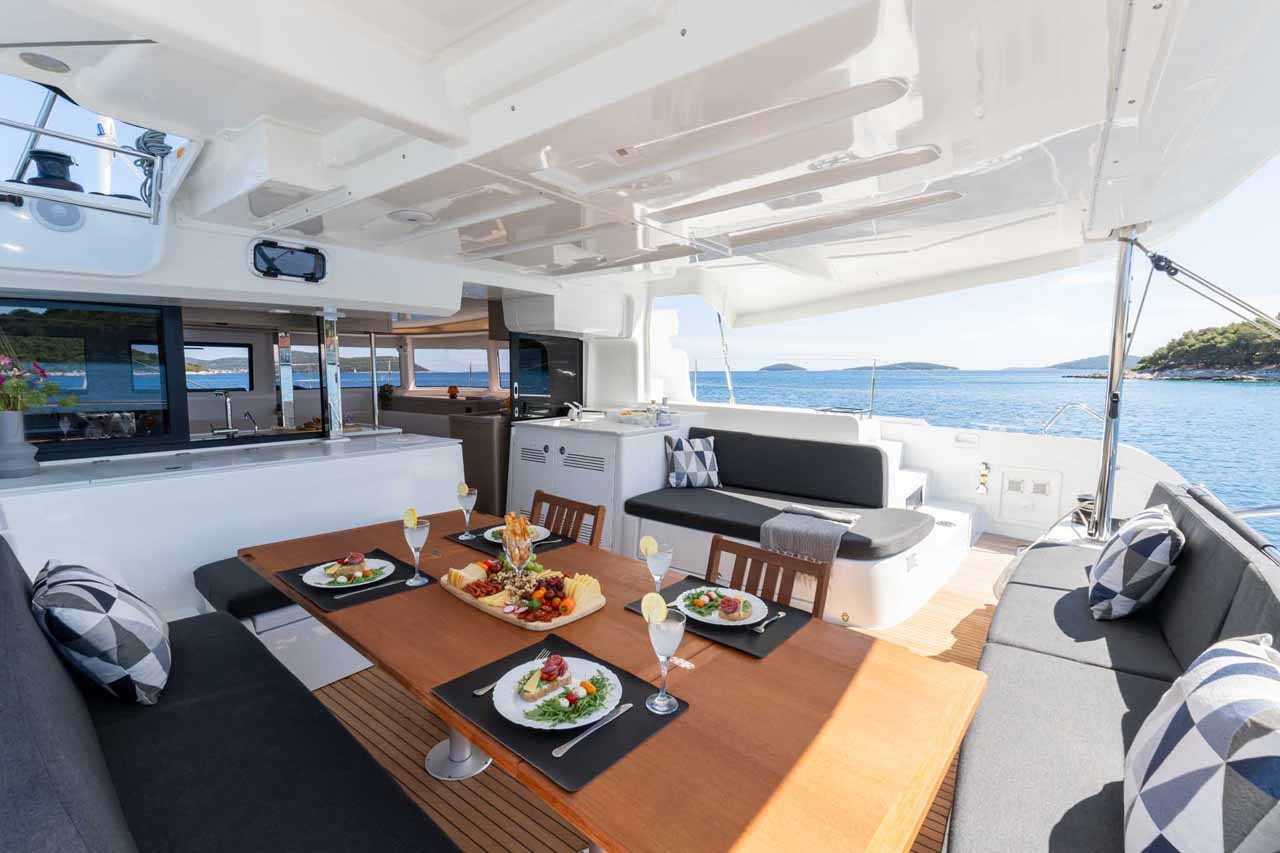 Lagoon 46, Mare Azul | Yacht Charter Croatia