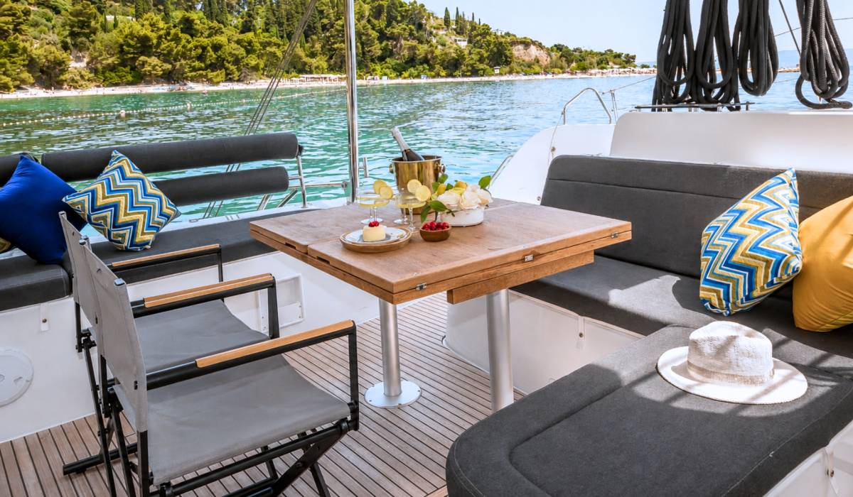 Lagoon 46, Big Blue | Yacht Charter Croatia